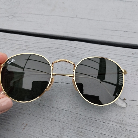 Ray-Ban Round Metal Gold Frame Sunglasses - Picture 1 of 5